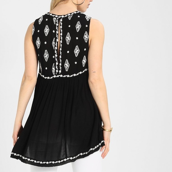 Free People Tops - 💫2/$20 NEW FREE PEOPLE Sleeveless Embroidered Top